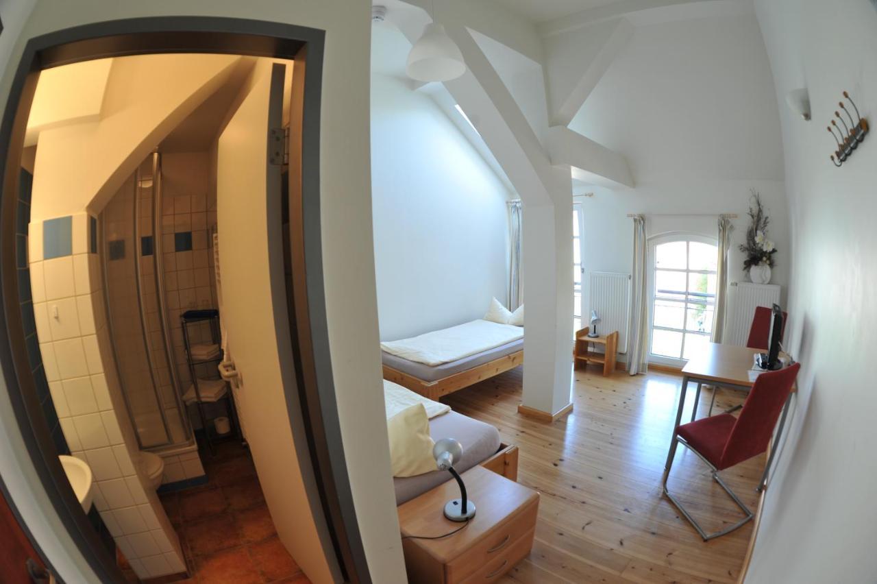 Hof Maerkische Heide Hostel Brandenburg  ภายนอก รูปภาพ